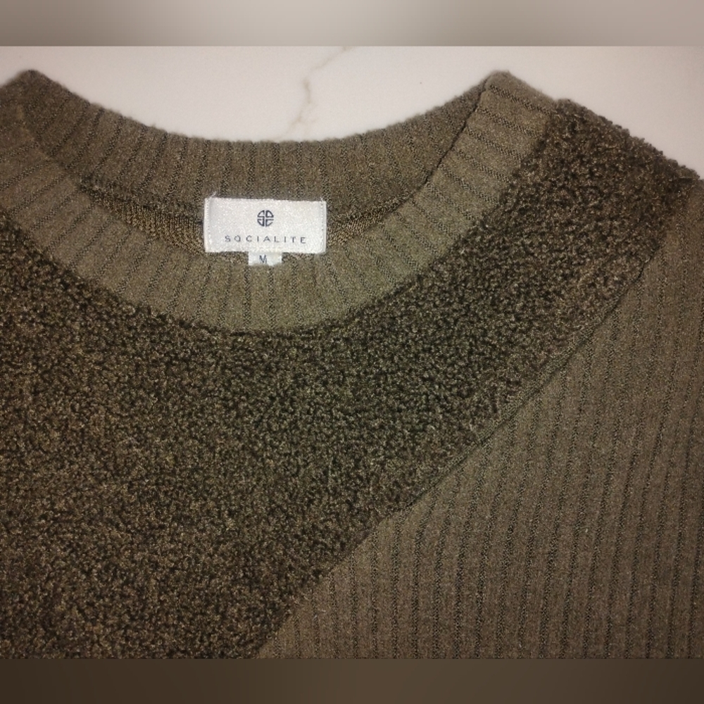 Socialite Mixed Media Sweater Sherpa Cutout Sweater Size M - Picture 2 of 6